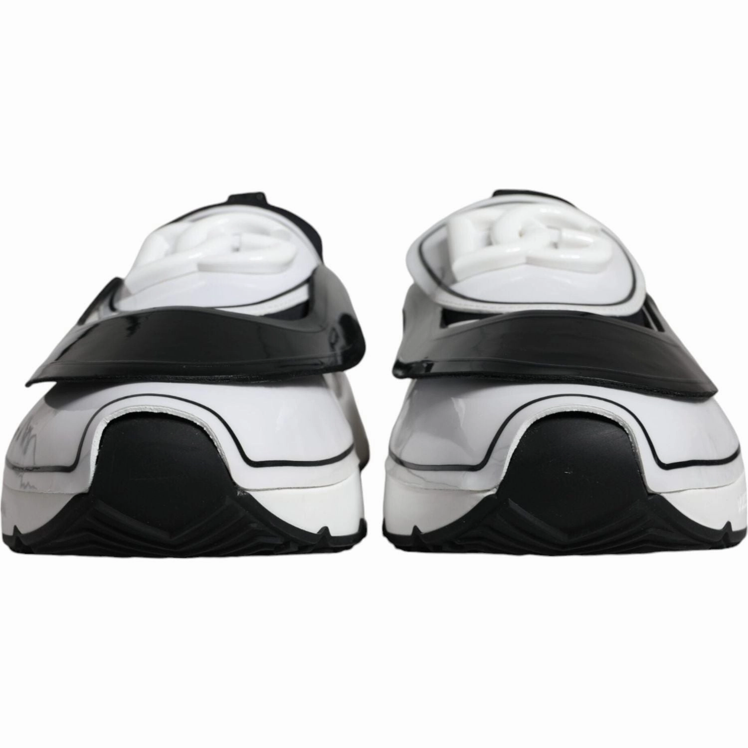 Race Shoes For Flat Feet Dolce & Gabbana White Black Logo Plaque Daymaster Sneakers Shoes
