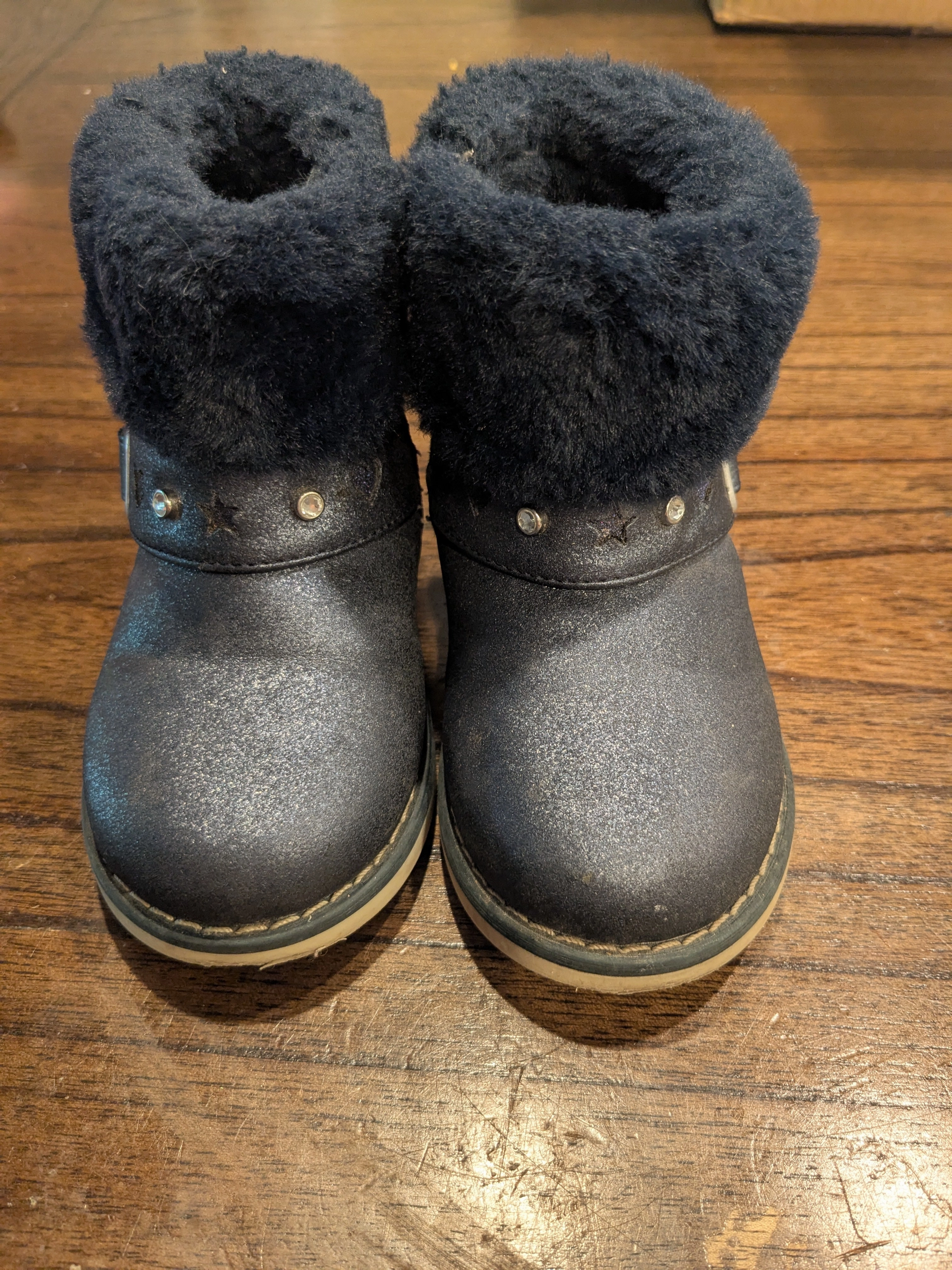 Navy blue boots With fur and jewels - Shoes:            6 (Toddler) Boots Uggs