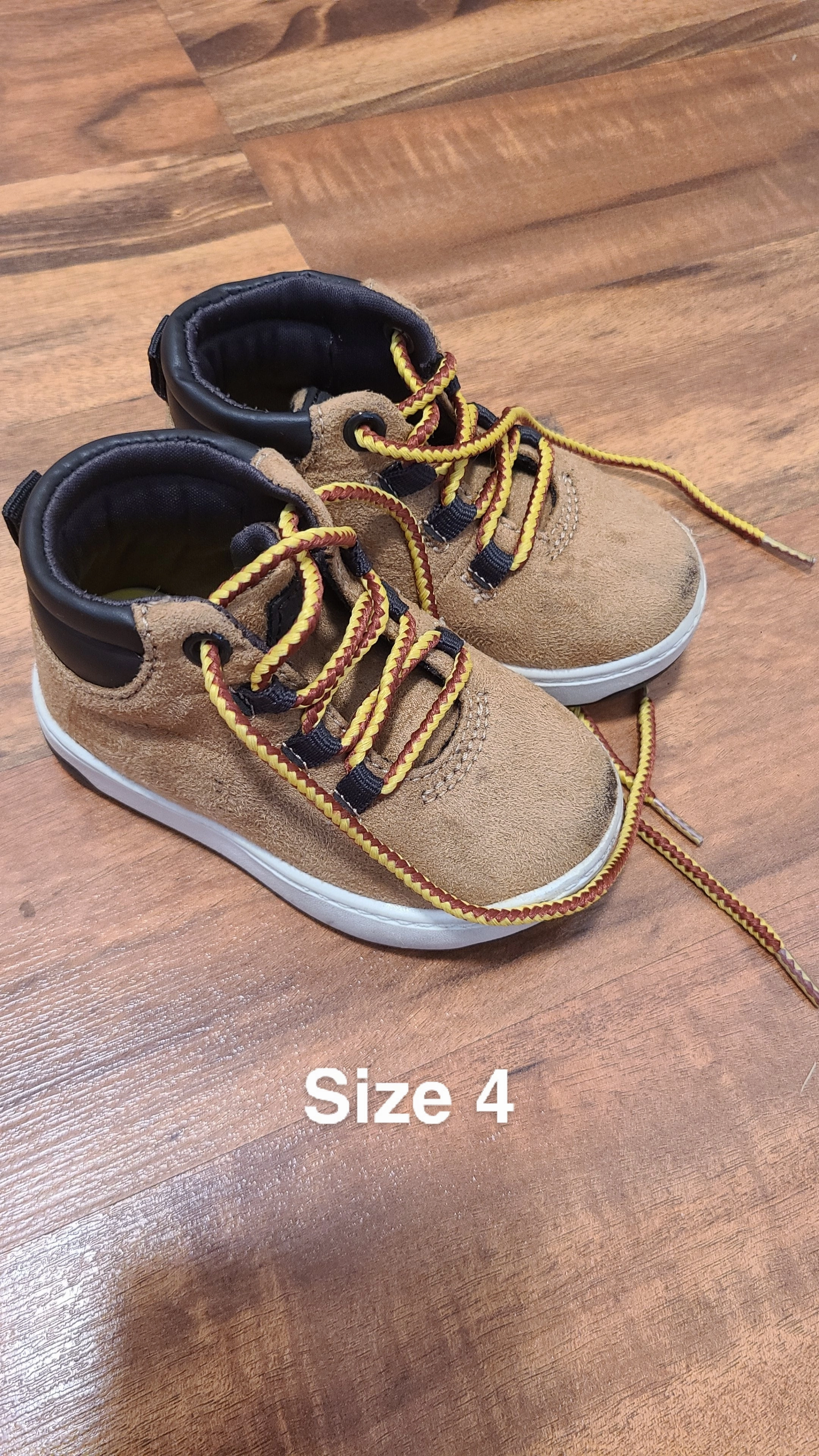 Mexican Pointy Boots Baby boots Like new - Shoes:                4 (Toddler)