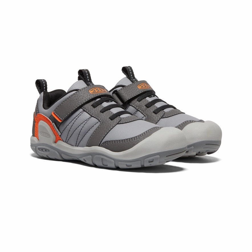 Big Kids' Knotch Peak Sneaker  |  Magnet/Safety Orange Size 10 Rock Climbing Shoes