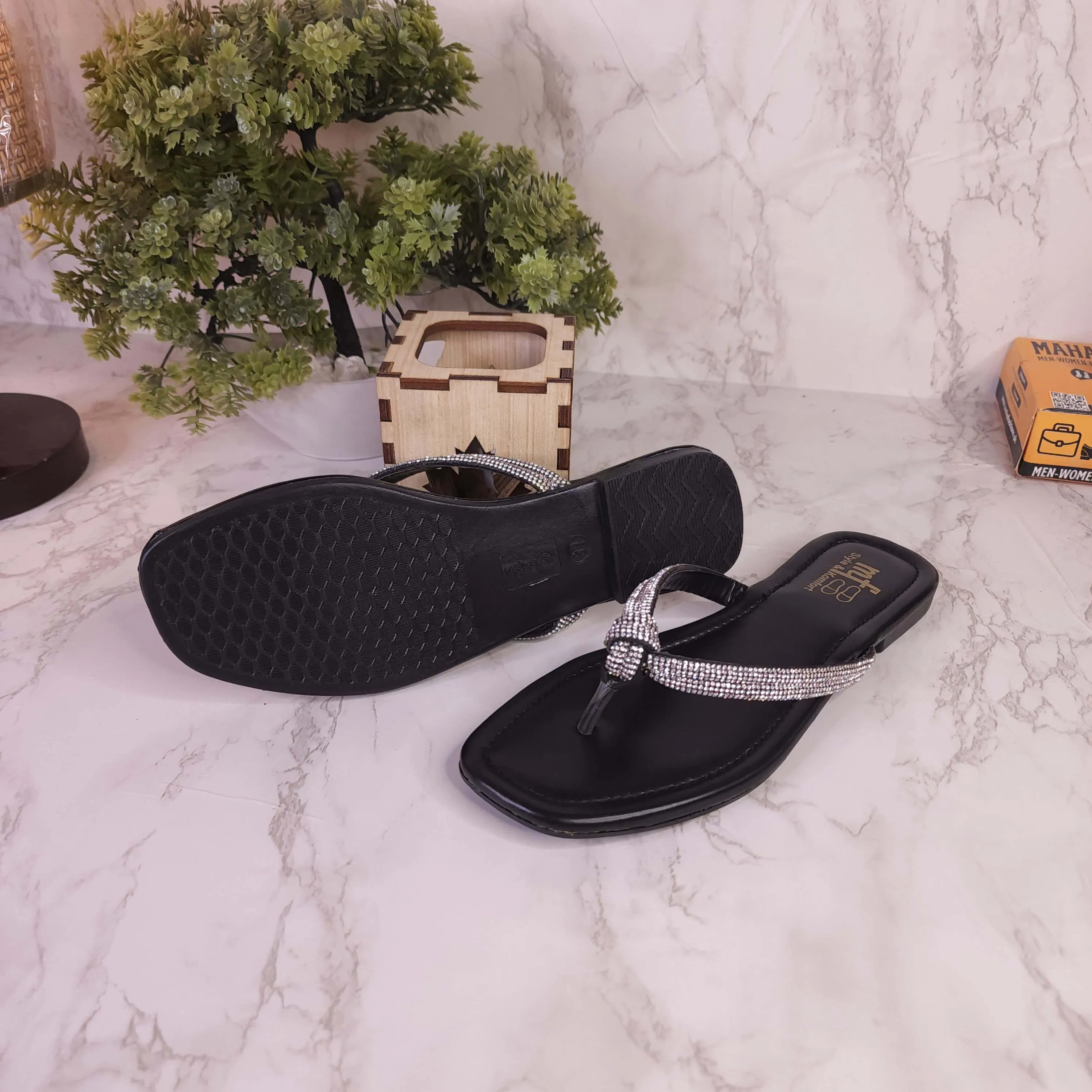 Black Slipper in Flat Barefoot Shoes