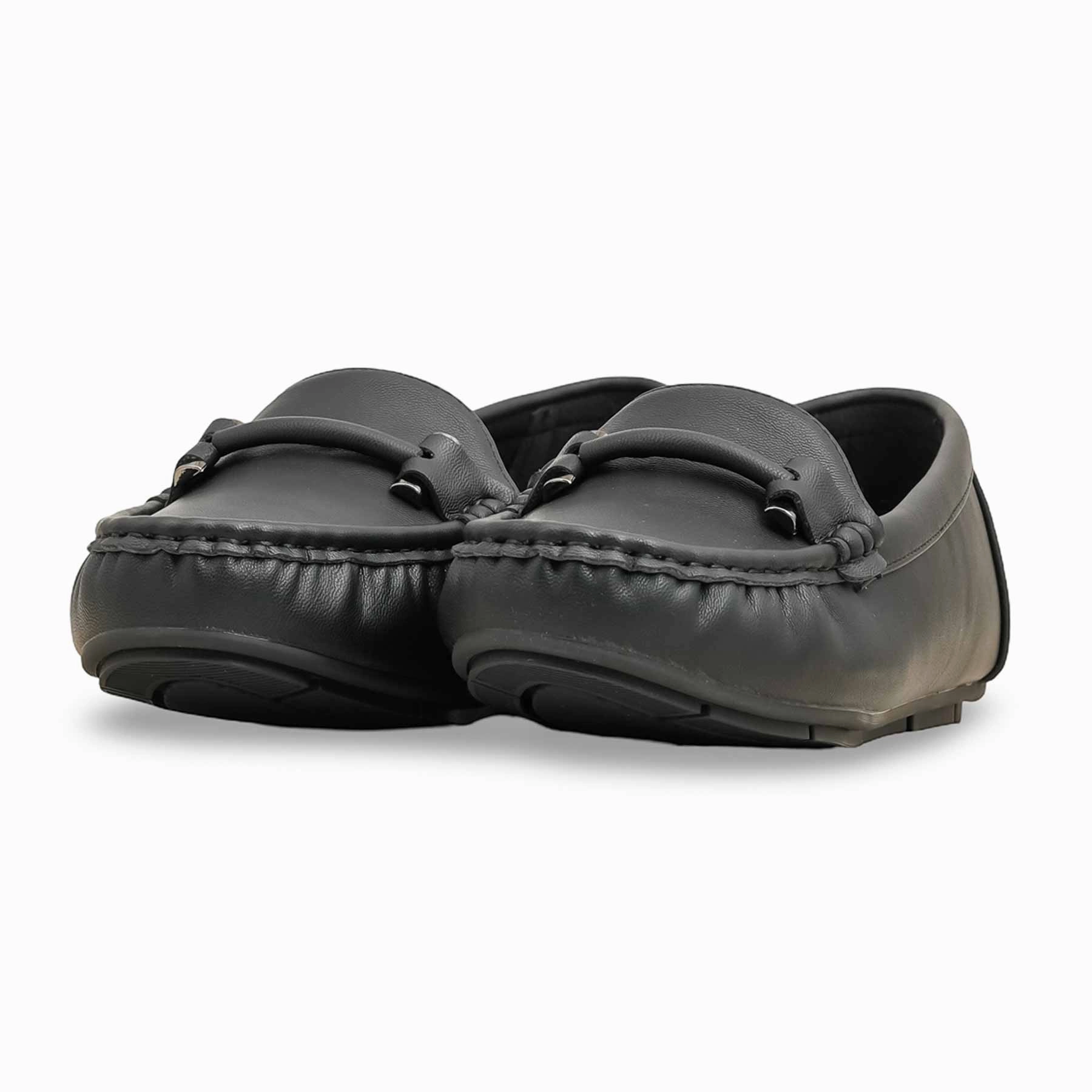 Best Casual Shoes For Daily Use Black Moccasin For Women WN4510