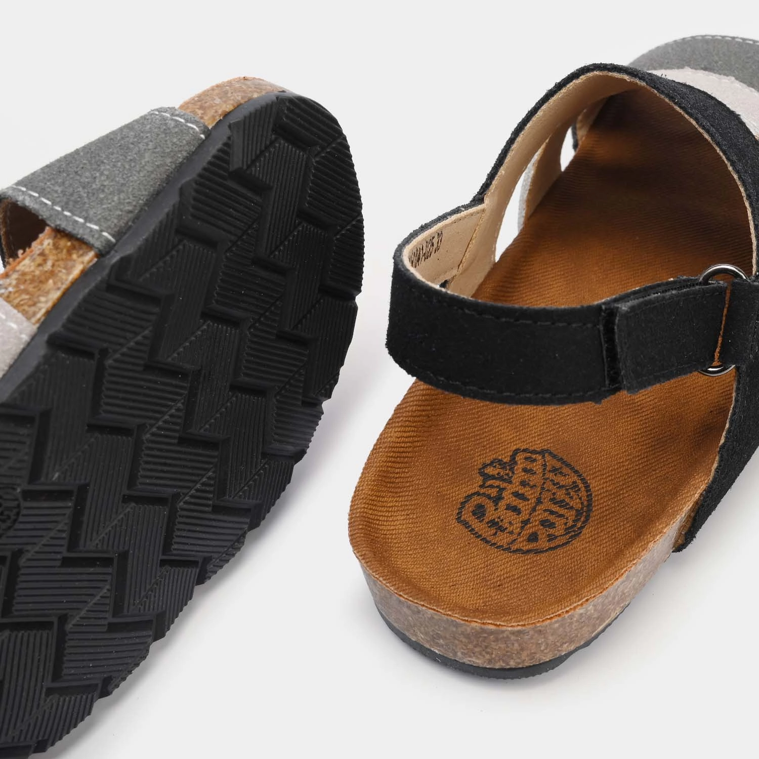 Boys Sandal XR1041-025-BLACK Sandals Yoga