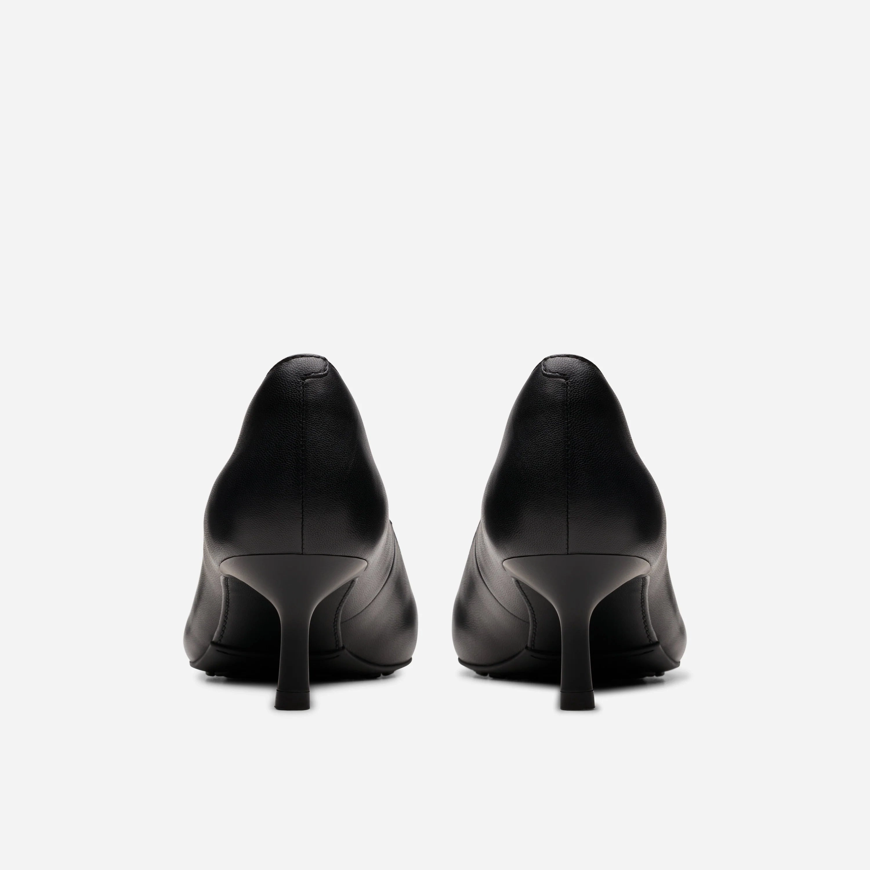 CLARKS | CASUAL SHOES | WOMEN | ADELA COURT BLACK LEATHER Casual Shoes Runners