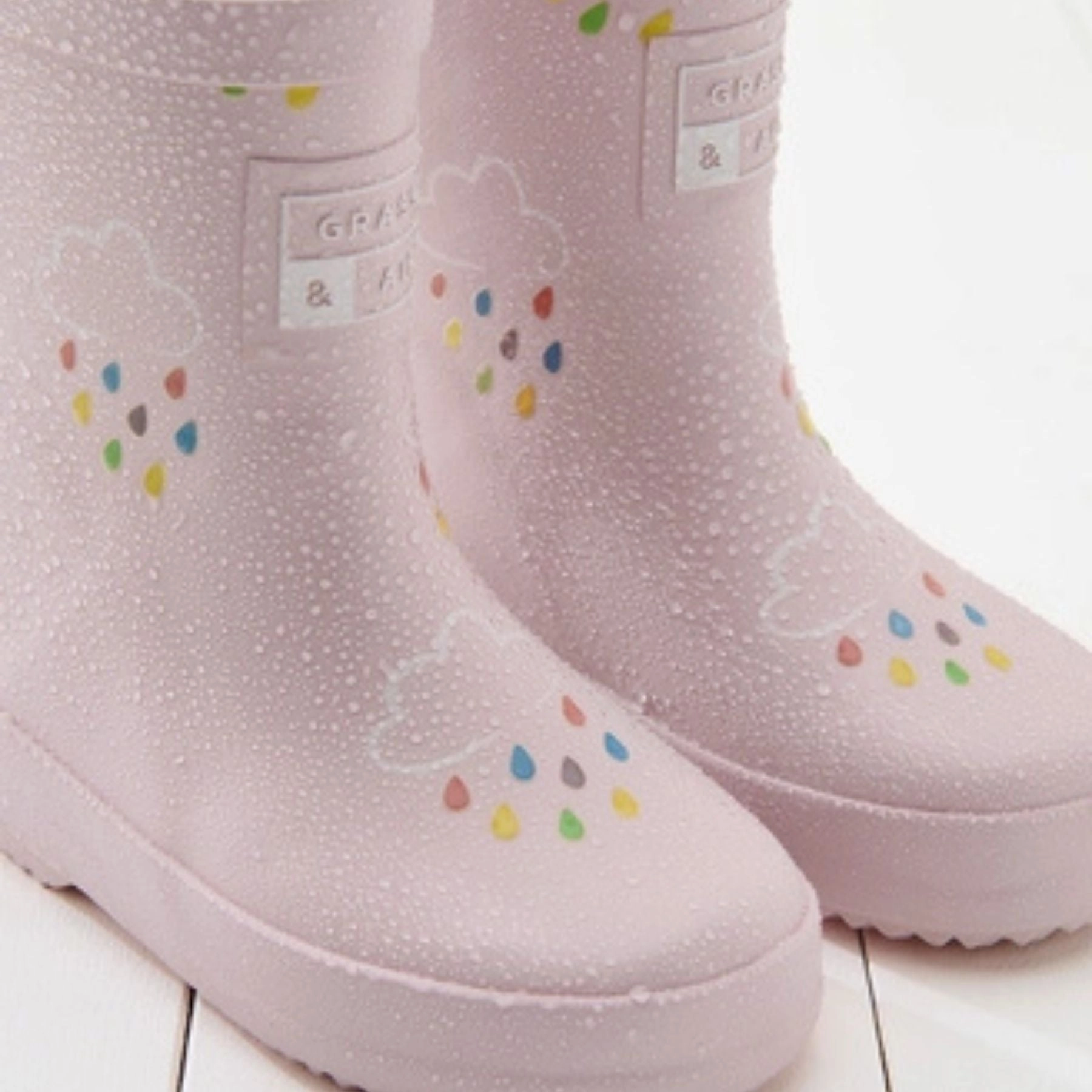 Running Shoes For The Winter Colour-Changing Rain Boots - Baby Pink