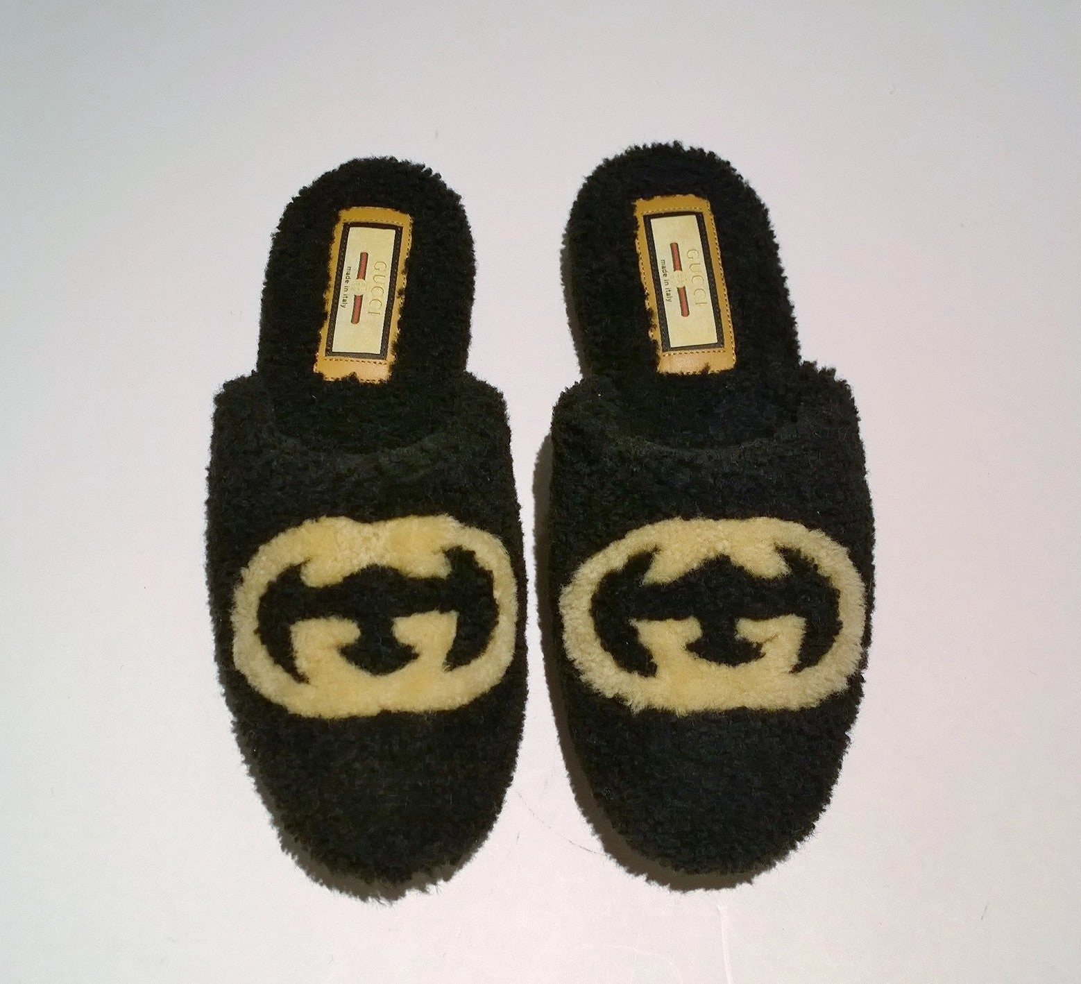Gucci Eileen Interlocking G Shearling Slides in Black Flats GG Eric Cartman Slippers