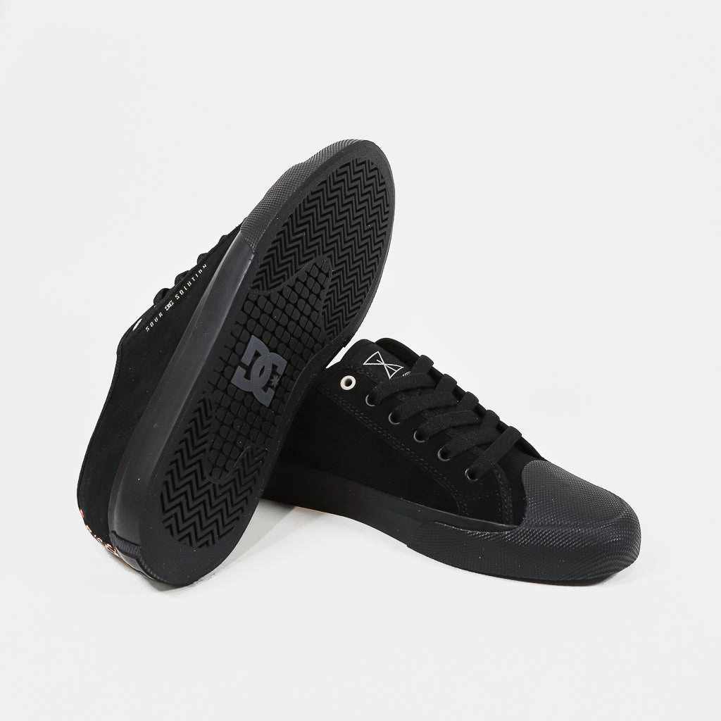 DC Shoes - Sour Solution Manual RTS Shoes - Black / Black 4e Wide Skate Shoes