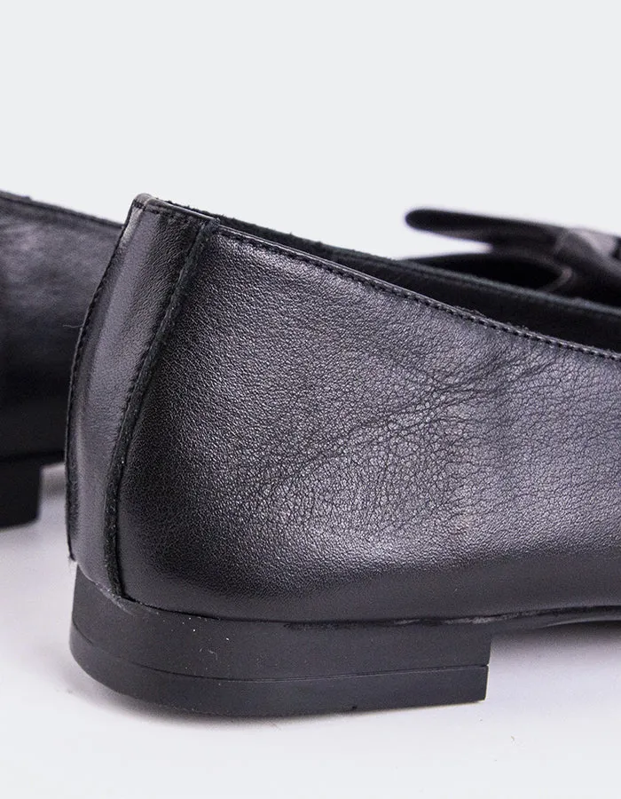 Ulwin Black Leather Gold Shoes