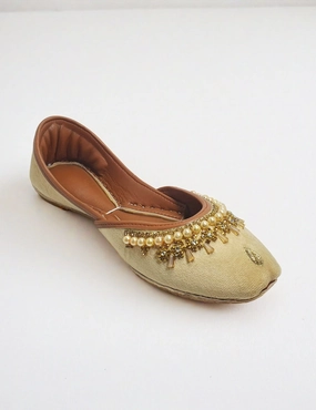 Casual Shoes With Support Fawn Gold Fancy Khussa