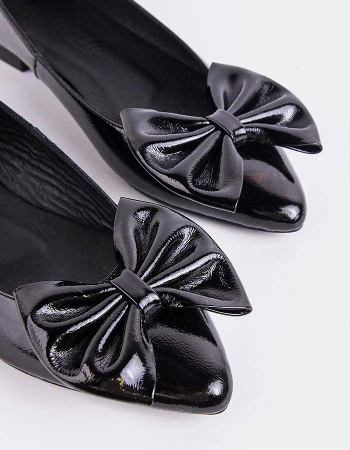 Ulwin Black Patent Best Futsal Shoes Flat Feet