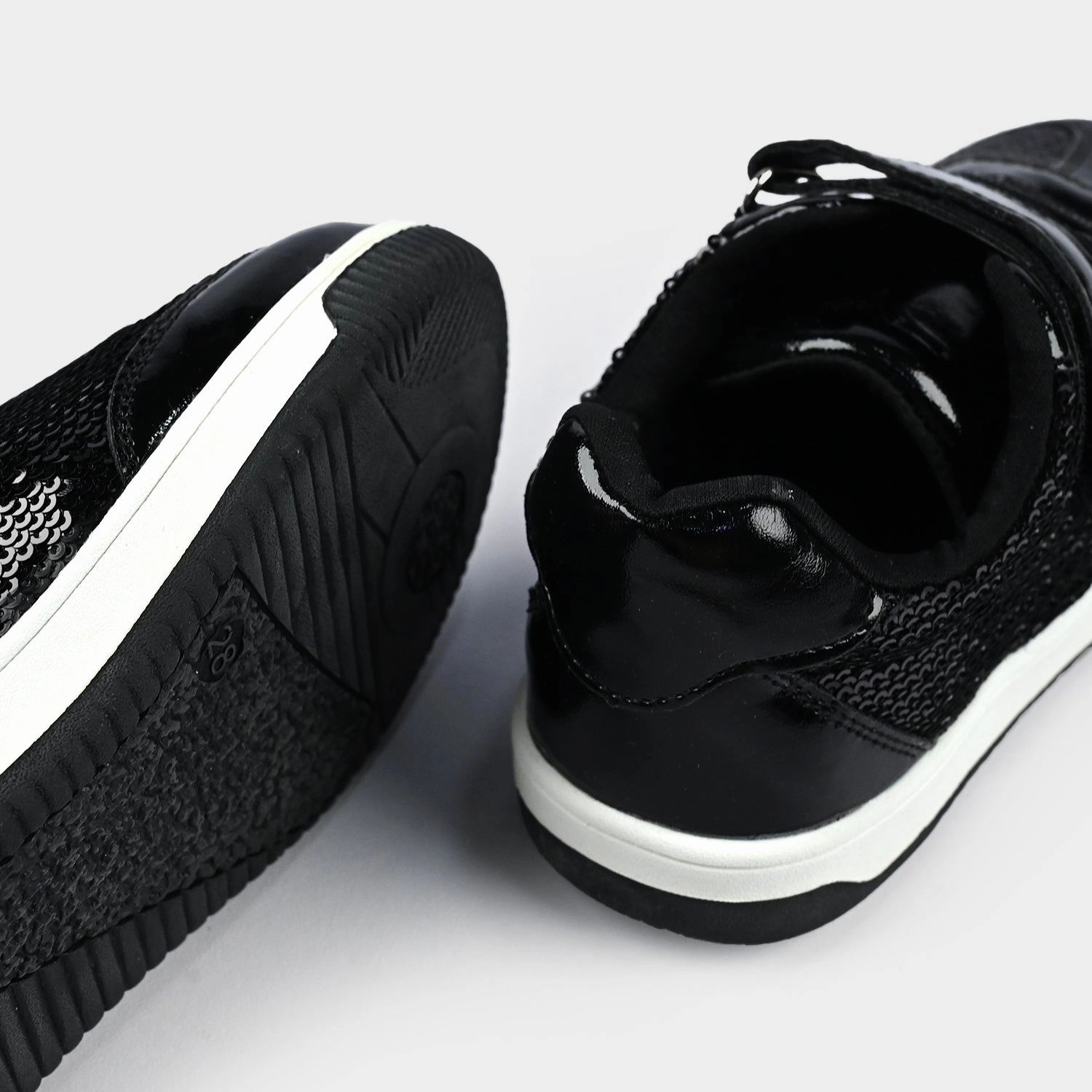 N Sneakers Girls Sneakers XM619-A1 - BLACK