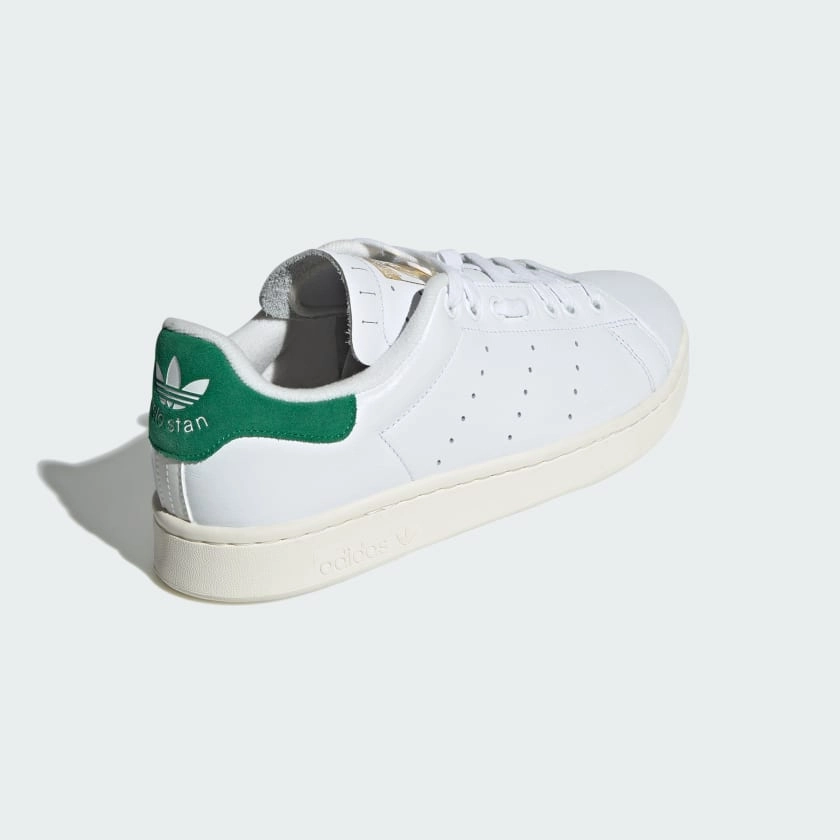 Hello Kitty Adidas Shoes Men's adidas Velostan Smith Shoes
