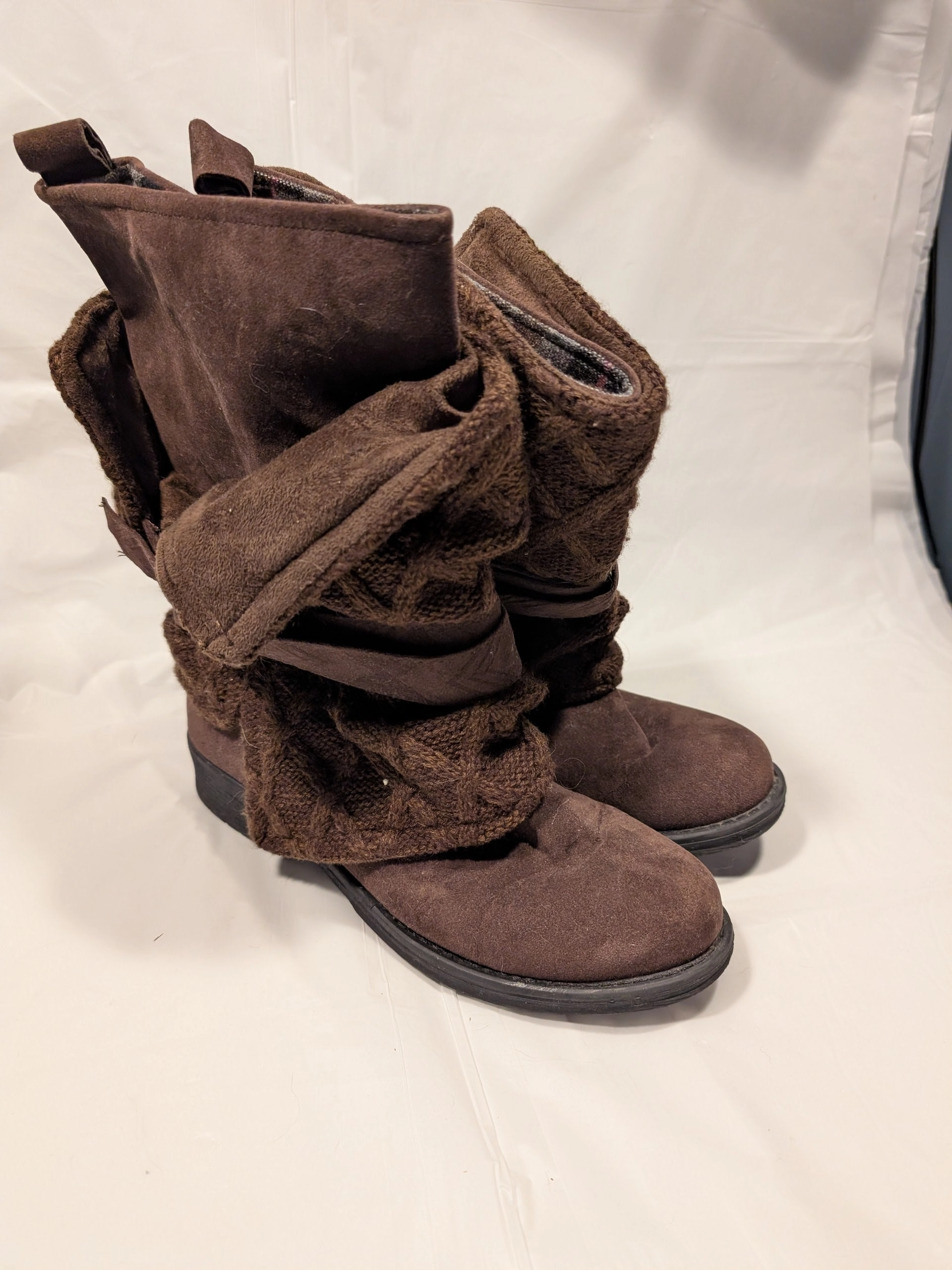 Muk Luks Boots - Shoes: 9 (Adult) Doc Marten Dress Boots