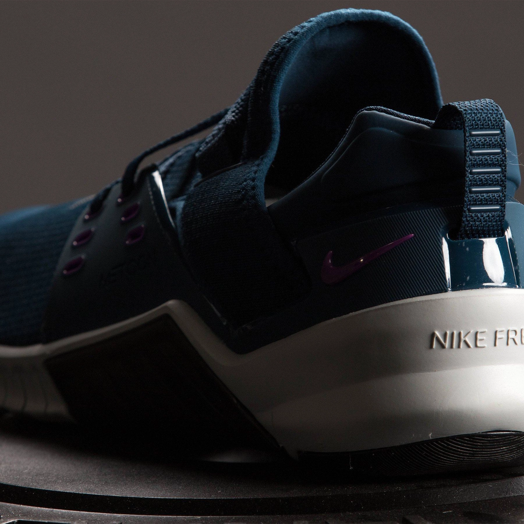 Nike - Free X Metcon 2 Women's Training Shoe - VALERIAN BLUE/VIVID PURPLE-PHOTON DUST Asics Tiger Gel-lyte V Sanze Shoes H817l