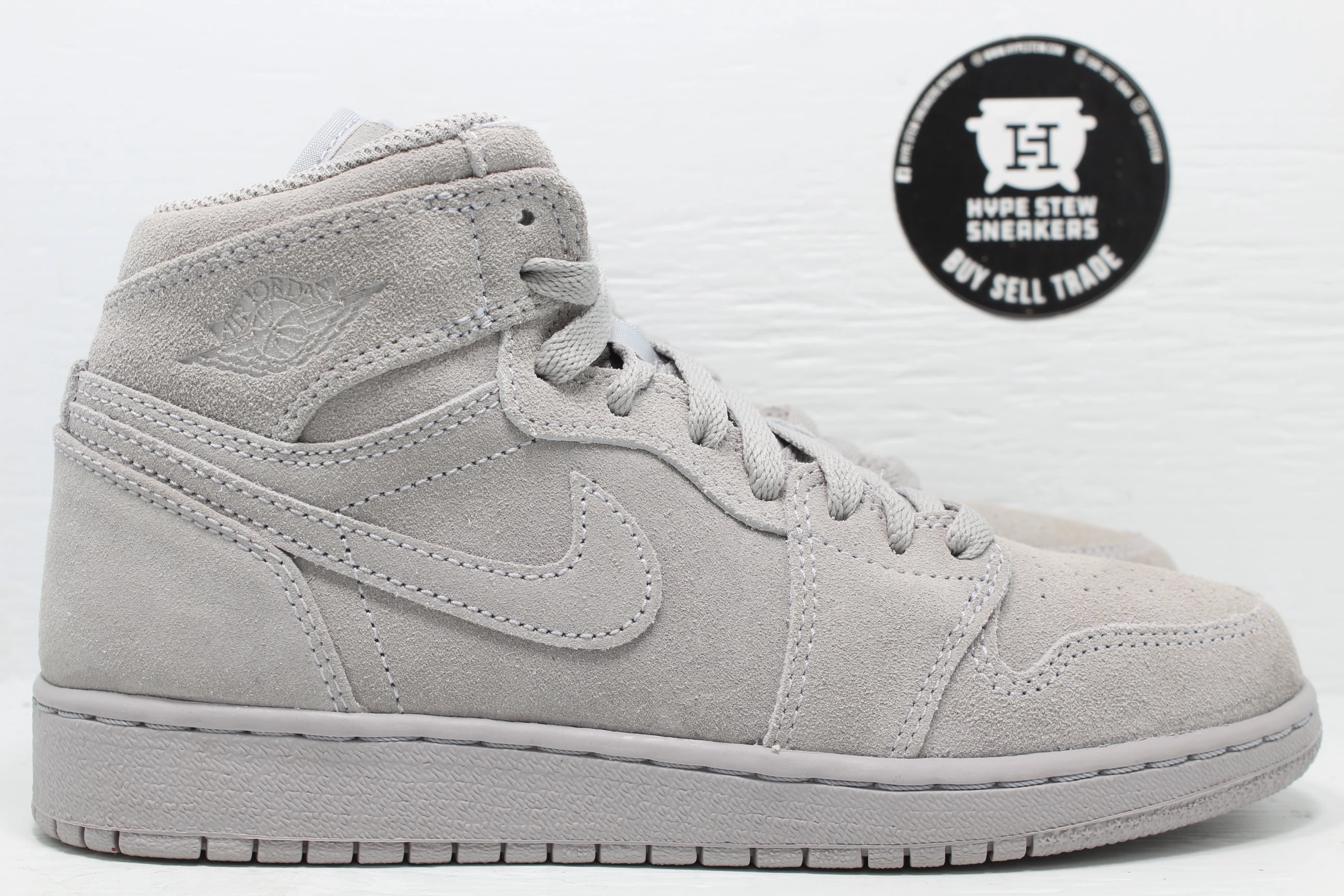Nike Air Jordan 1 High Grey Suede (GS) Buy Asics Squash Shoes