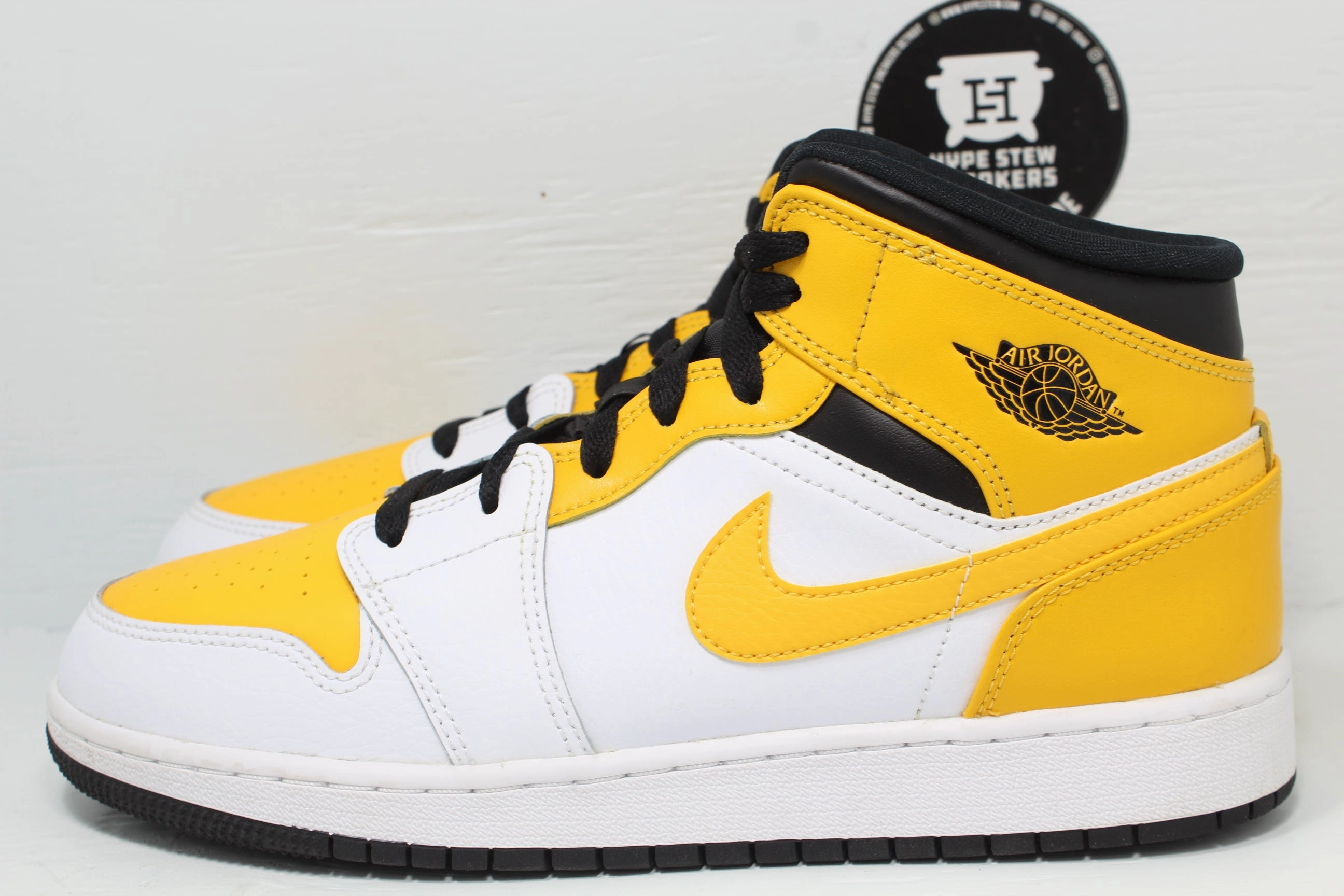 Nike Air Jordan 1 Mid University Gold (GS) Asics Best Running Shoes 2024