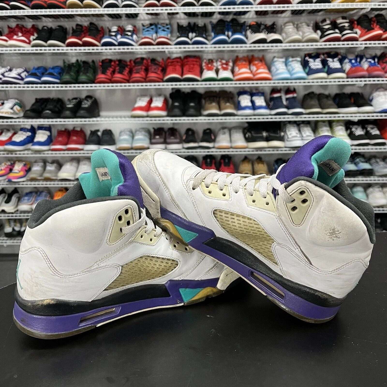 Nike Air Jordan 5 Retro Grape 2013 138027-108 Men's Size 9 No Insole Asics Indoor Volleyball Shoes