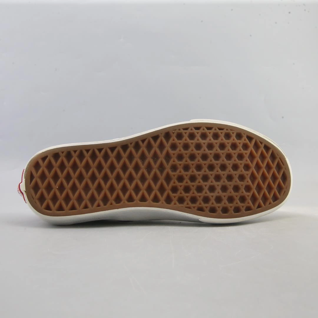 Under Armour Casual Shoes VANS CLASSIC