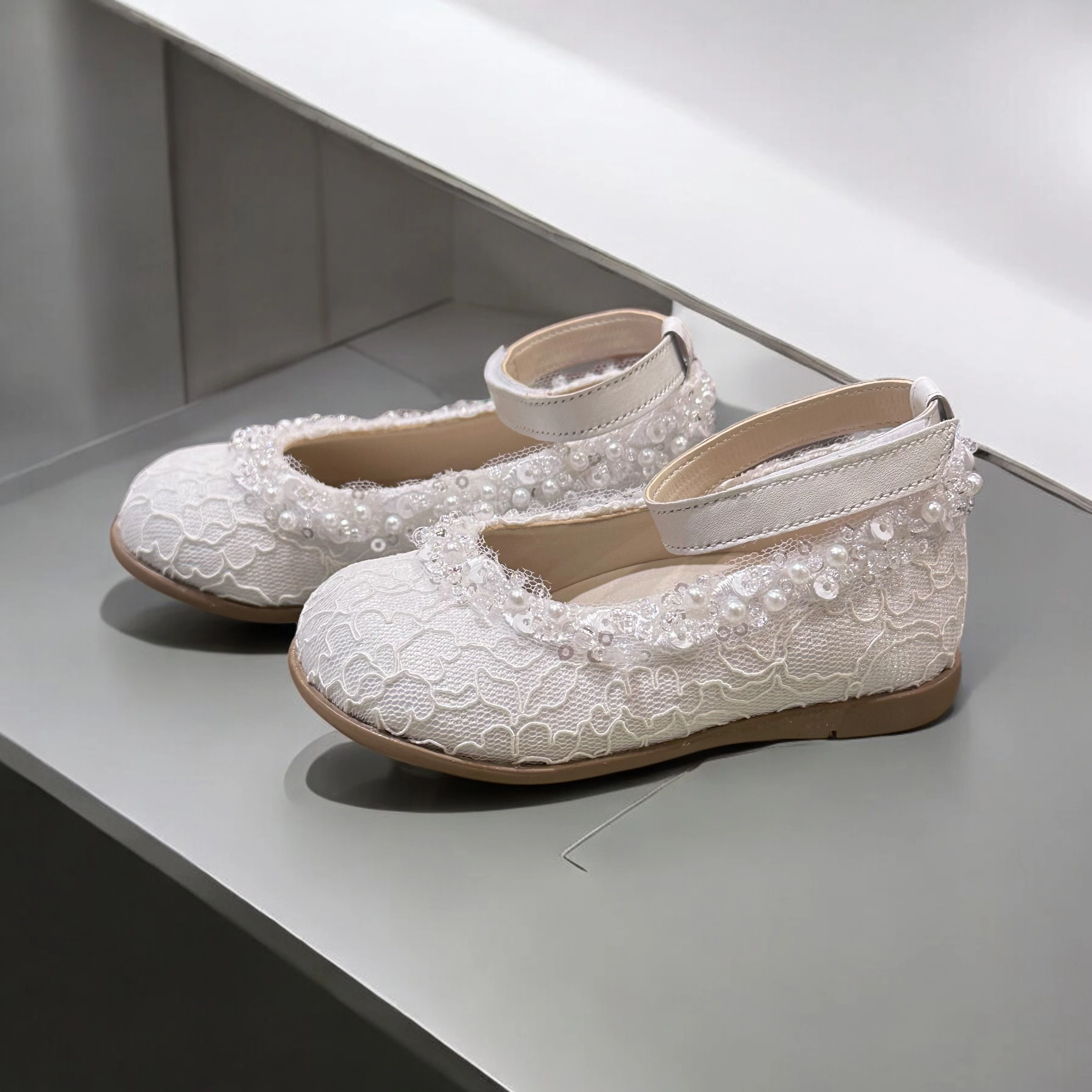 Neutral Flat Shoes White Lace Ballet Flat